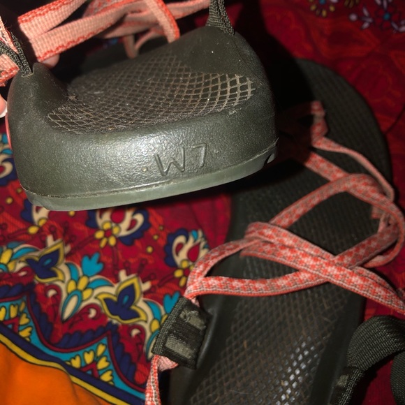 chacos - Picture 2 of 4